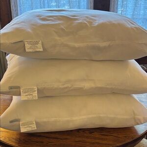 Poly Filled White 28x28 Pillows